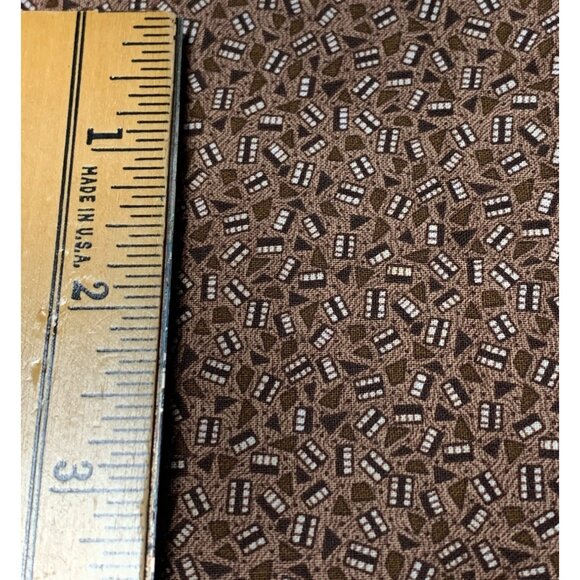 Vintage V.I.P. Print Fat Quarter Fabric 18x22 Cranston Print Works Co. Cotton Br - Picture 2 of 3